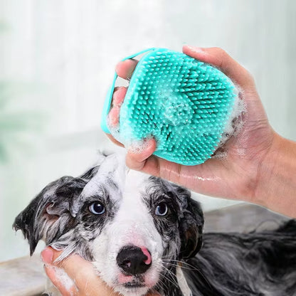 Transform Bath Time with Our Soft Silicone Pet Bathing Brush - Perfect for Dogs and Cats!