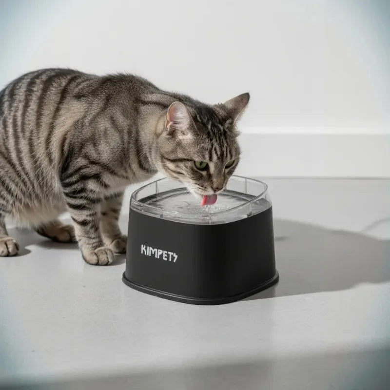 Revolutionary Anti-Splash Dog & Cat Water Bowl - Perfect Floating Drinker for Your Furry Friends!