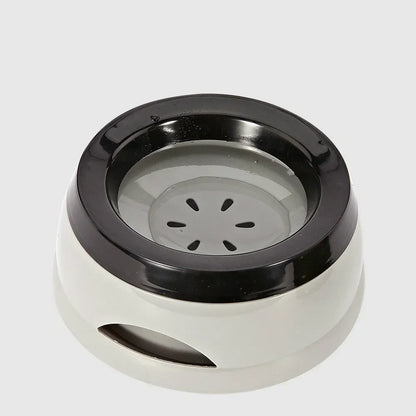 Innovative No-Spill Portable Dog Bowl - Keep Your Pets Hydrated and Mess-Free!
